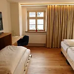 Zum Schwarzen Ross Und Gutmann Zur Post